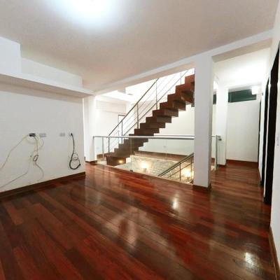 VENTA DE LINDA CASA EN PIMENTEL